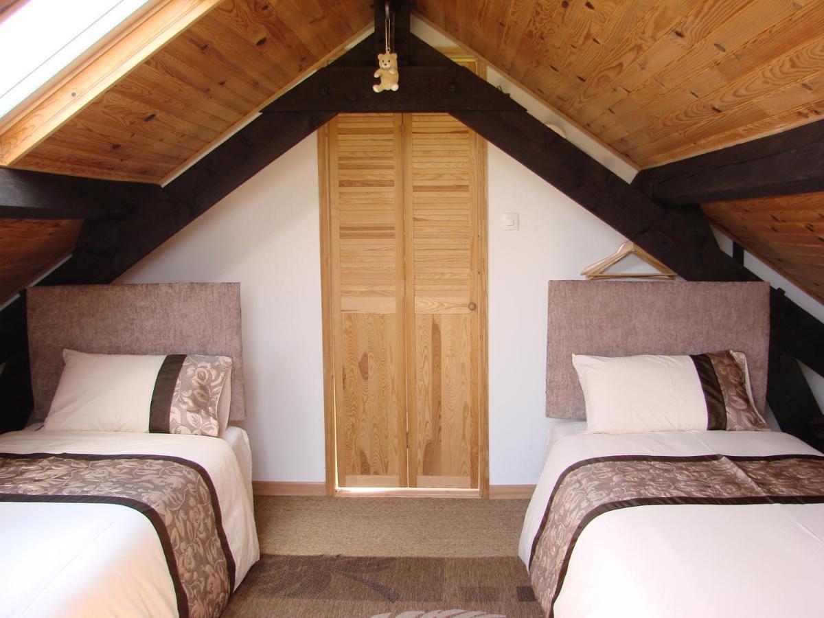 La Blanche Roche Bed & Breakfast Sourdeval Екстериор снимка