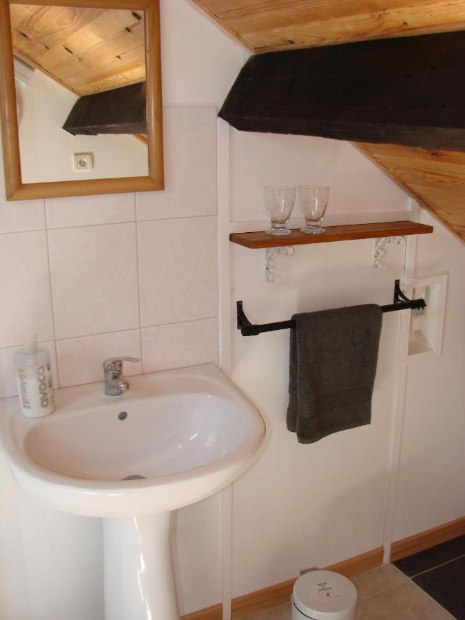 La Blanche Roche Bed & Breakfast Sourdeval Екстериор снимка